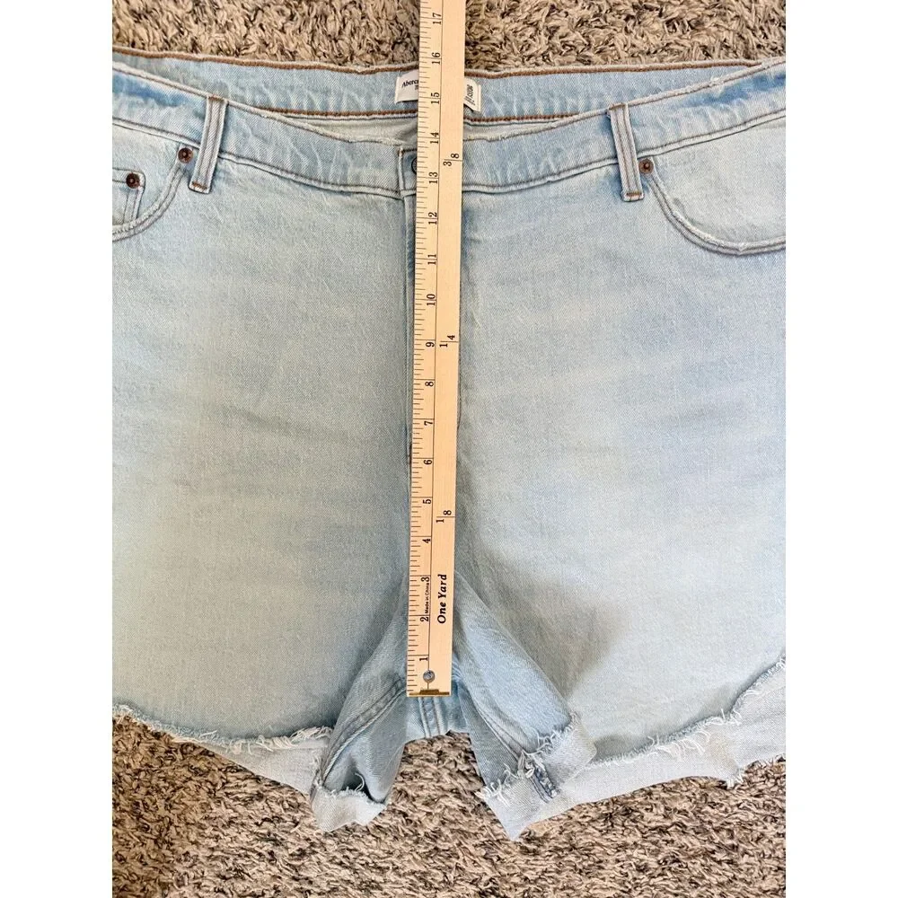 Abercrombie & Fitch Curve Love 